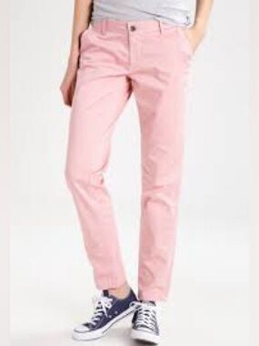 PILCRO AND THE LETTERPRESS - ANTHROPOLOGIE, the Hyphen pink jeans!